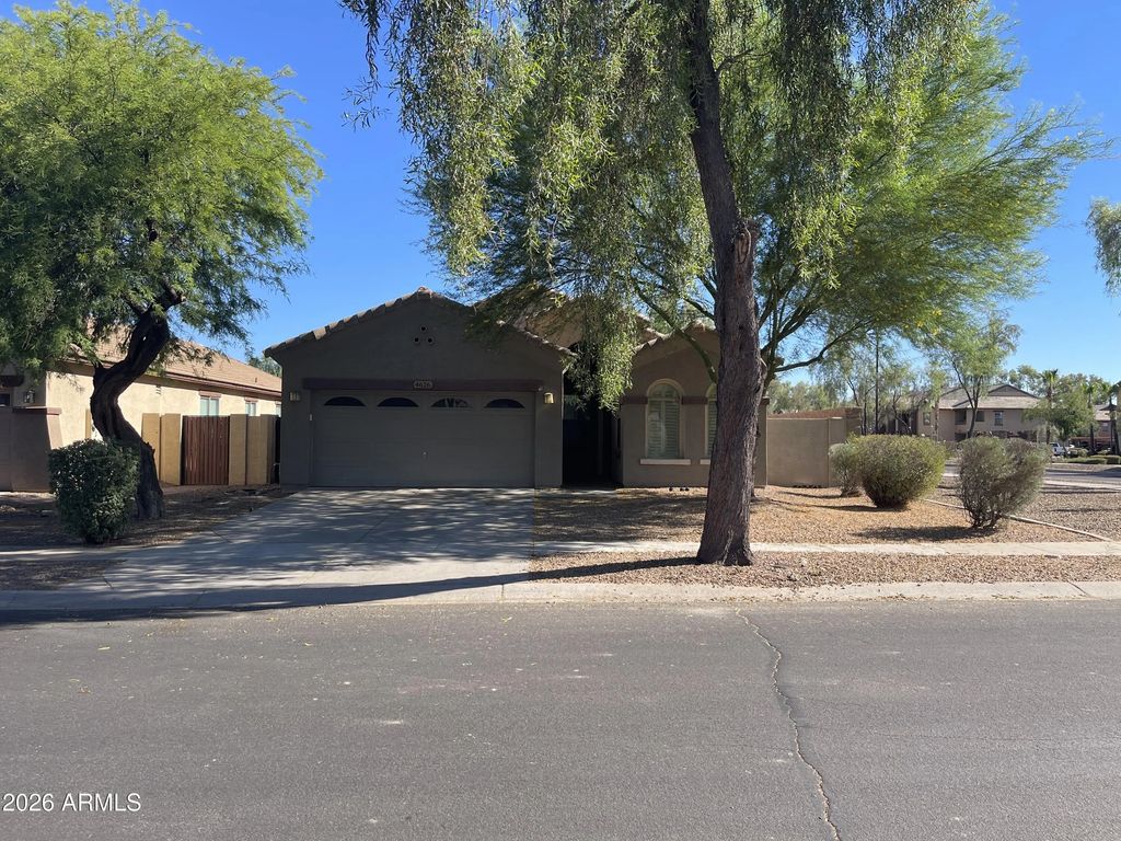 4626 E Murrieta Road, Gilbert