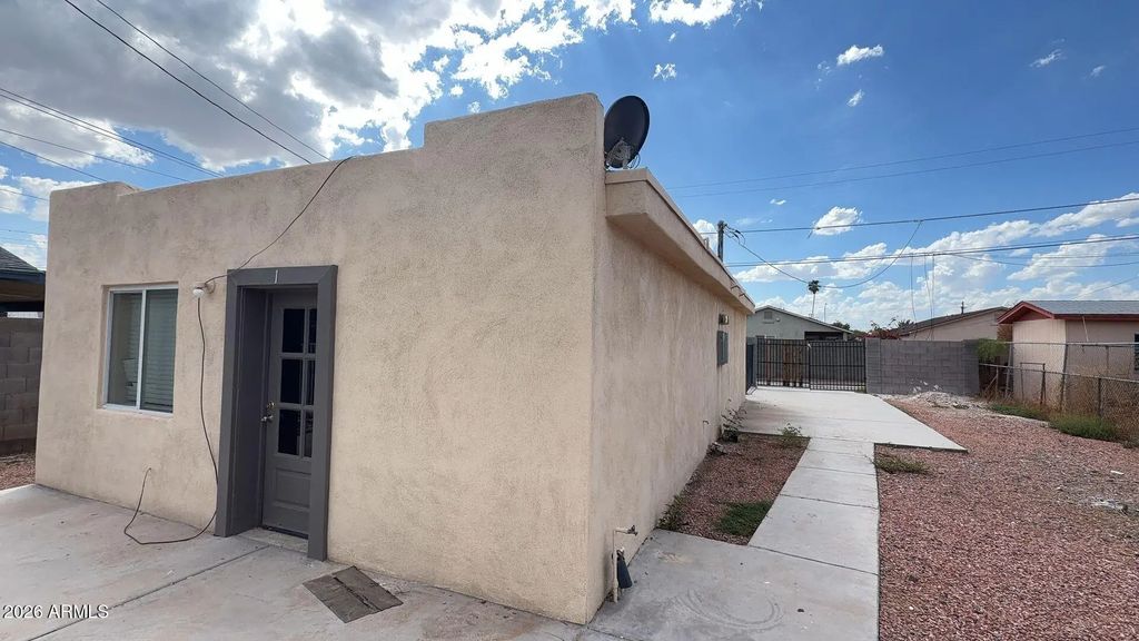 6714 N 54th Avenue (unit 1), Glendale