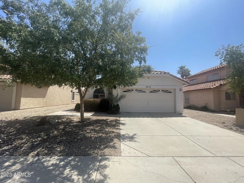 2915 E Amber Ridge Way, Phoenix