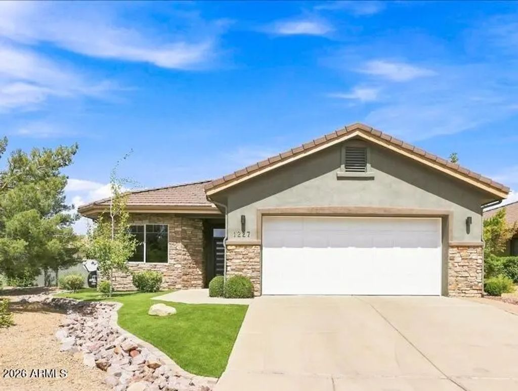 1227 Pebble Springs, Prescott