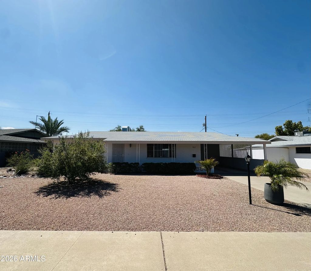 5737 E Cicero Street, Mesa