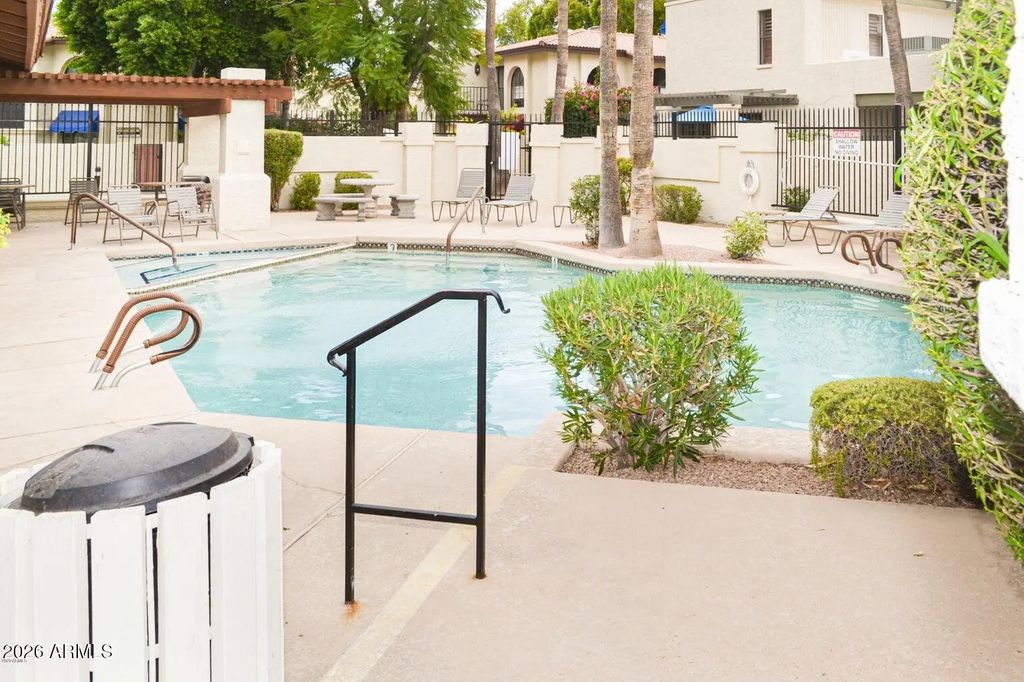 5023 E Siesta Drive (unit Unit 1), Phoenix