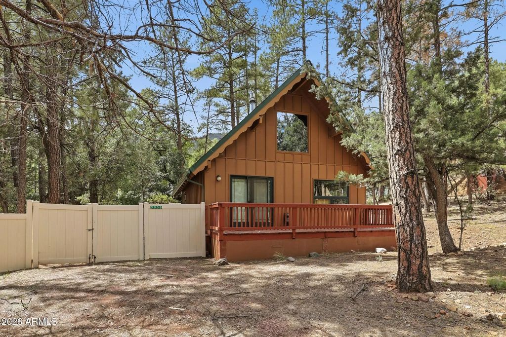 3956 N Bloody Basin Road, Pine