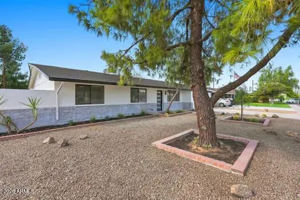 3821 W Desert Park Lane, Phoenix