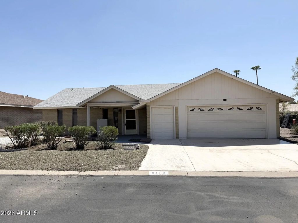 8113 E Dutchman Drive, Mesa