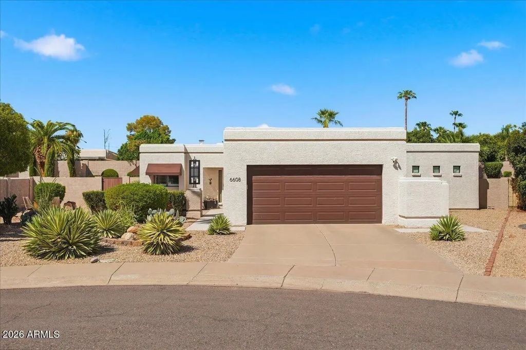 6608 E Phelps Road E, Scottsdale