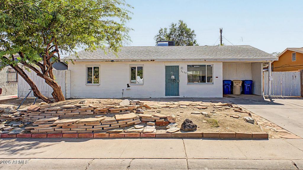 5633 N 63rd Drive, Glendale