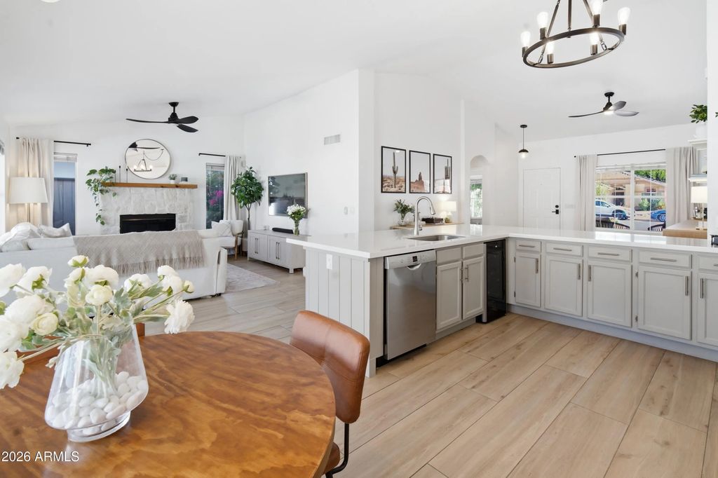 3526 E Utopia Road, Phoenix
