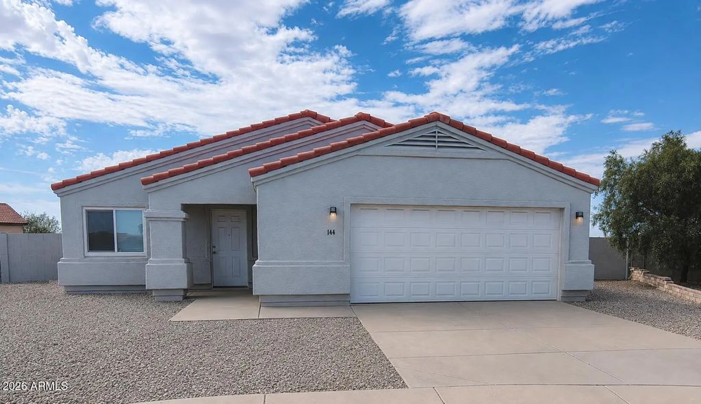 144 S Ash Lane, Eloy