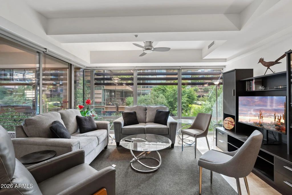 7137 E Rancho Vista Drive (unit 2009), Scottsdale