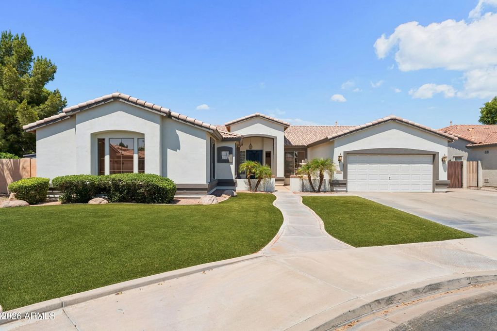 2242 W Hawken Way, Chandler