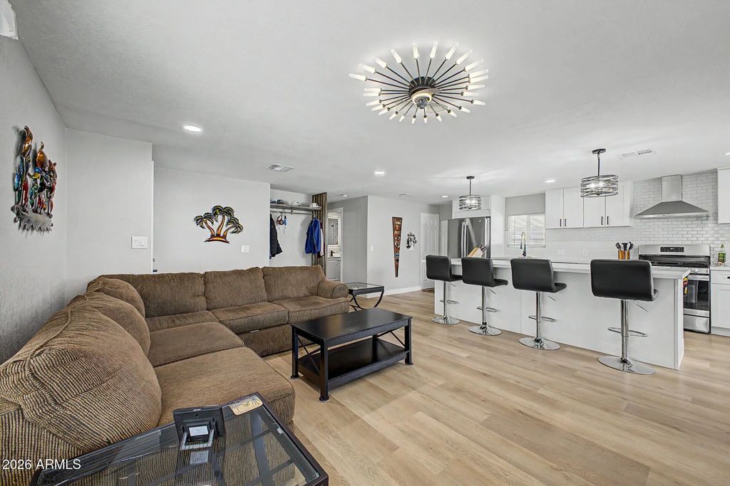 2727 E University Drive (unit 77), Tempe