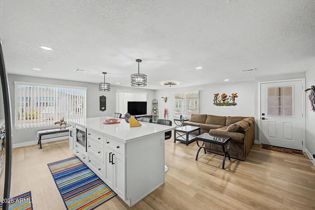 2727 E University Drive (unit 77), Tempe