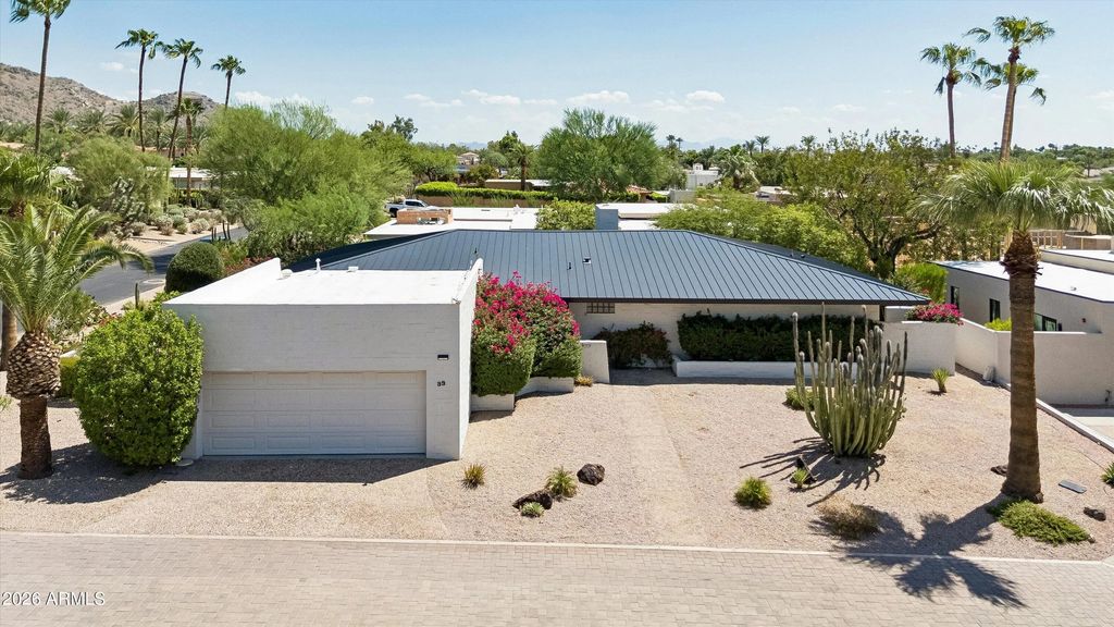 5434 E Lincoln Drive (unit 33), Paradise Valley