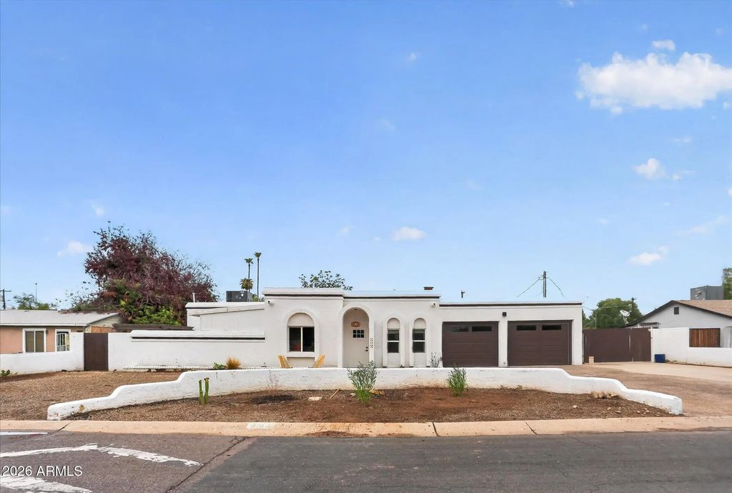 2334 W Augusta Avenue, Phoenix