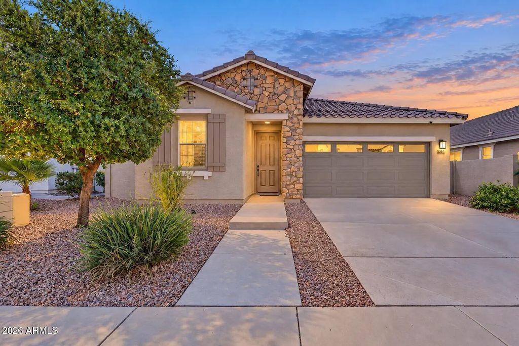 3215 E Russell Street, Mesa