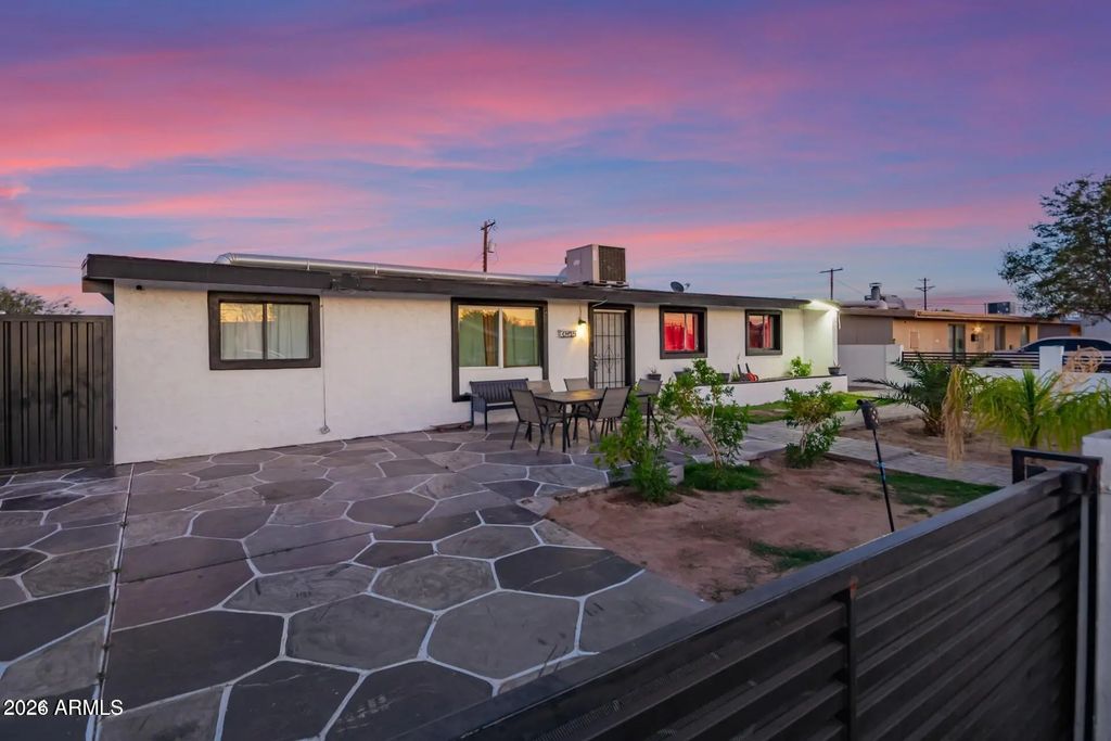 3815 N 50th Drive, Phoenix