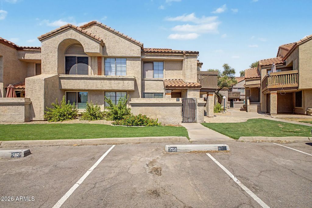 700 E Mesquite Circle (unit O211), Tempe