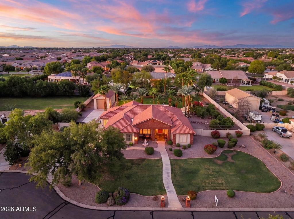 2656 E Haymore Court, Gilbert