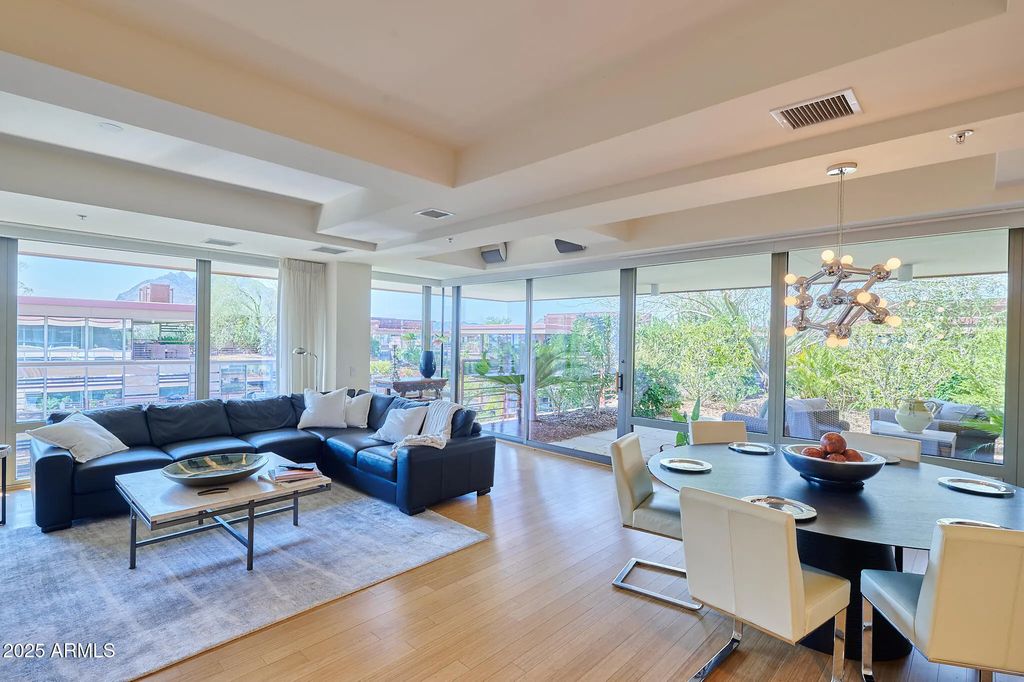 7147 E Rancho Vista Drive (unit 7004), Scottsdale
