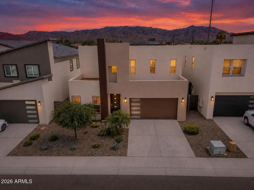 2319 W Darrow Street, Phoenix