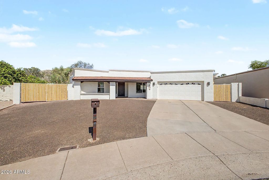10212 S 44th Way, Phoenix