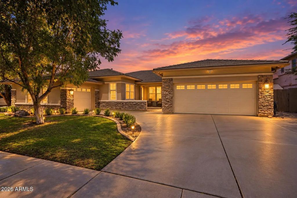 3158 E Sierra Madre Avenue, Gilbert