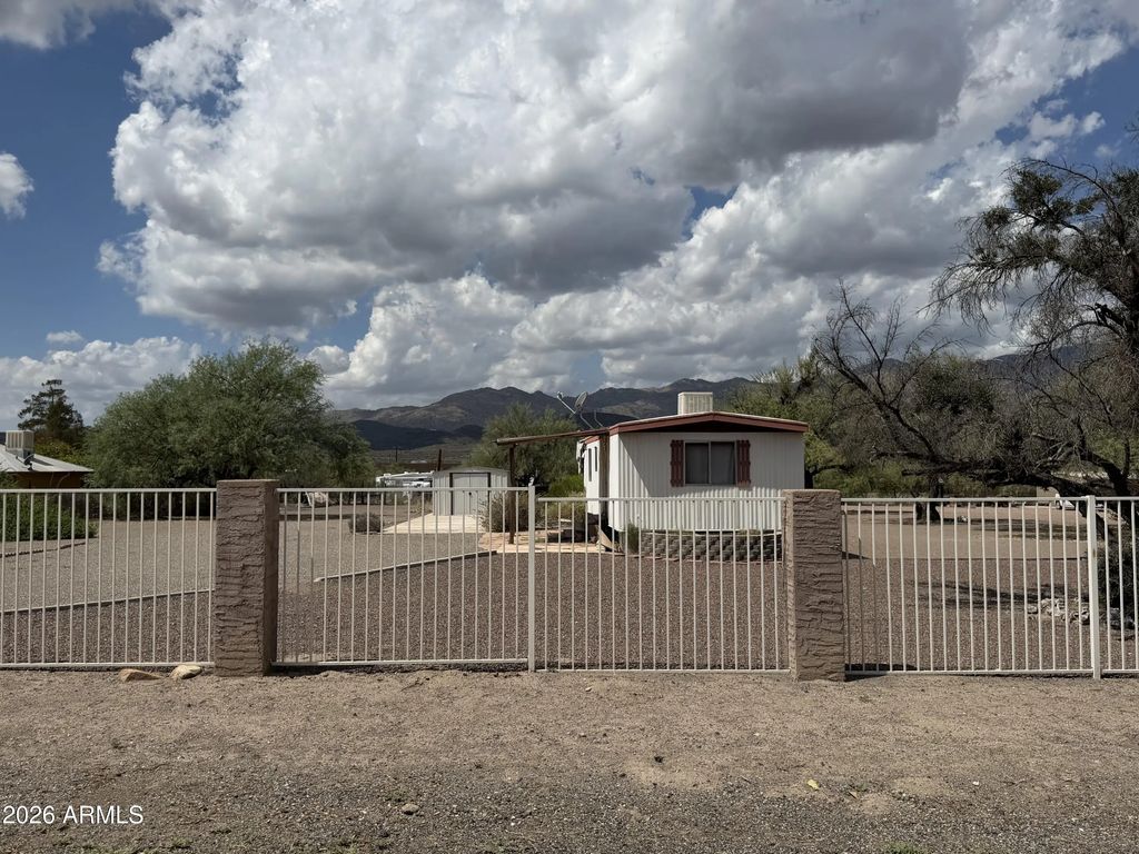 34150 S Luellen Drive (unit 3), Black Canyon City