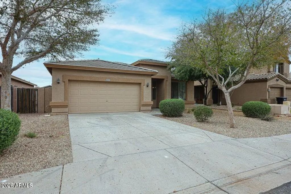 16183 W Winchcomb Drive, Surprise