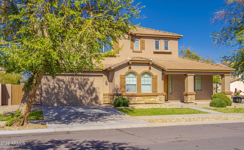 13580 W Gelding Drive, Surprise