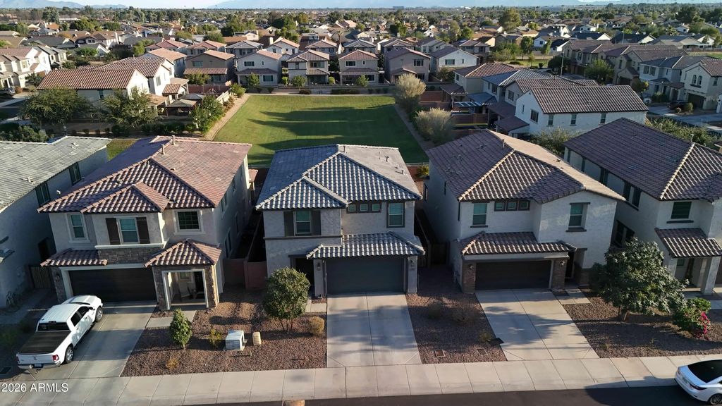 8835 W Fleetwood Lane, Glendale