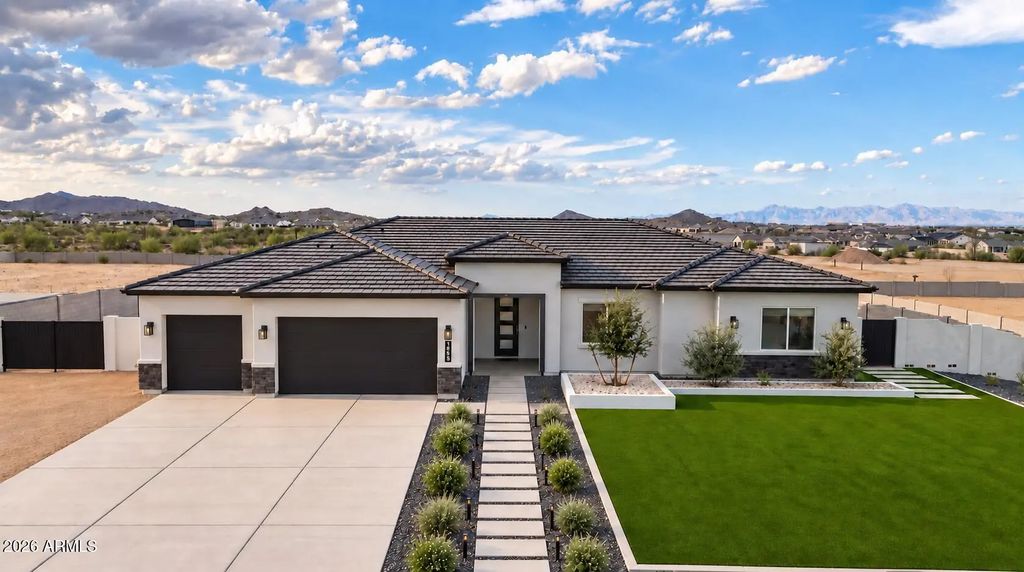 1858 W Lucky Lane, San Tan Valley