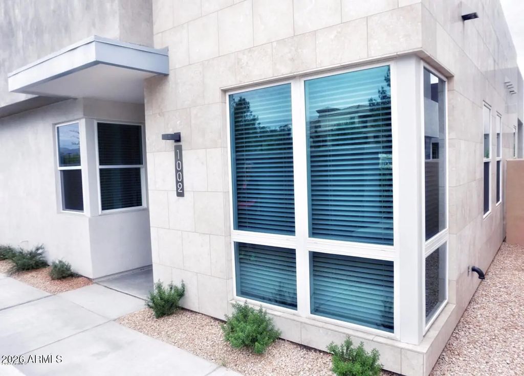 9001 E San Victor Drive (unit Unit 1002), Scottsdale