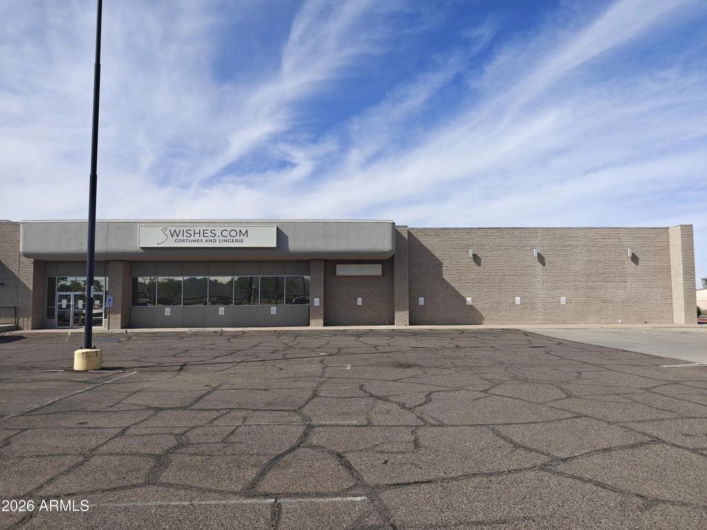 3216 E Cactus Road, Phoenix