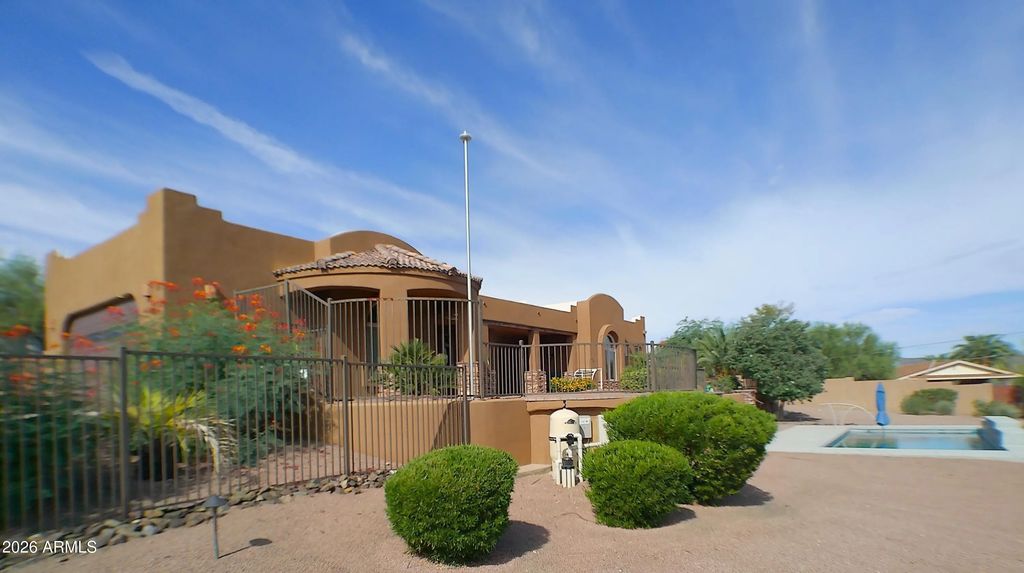 1356 E Lynda Lane, Queen Valley