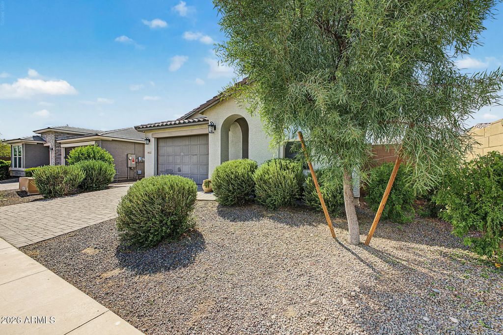 8612 N 180th Avenue, Waddell