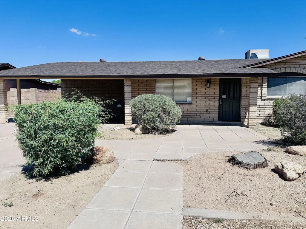 1042 W Devonshire Street, Mesa