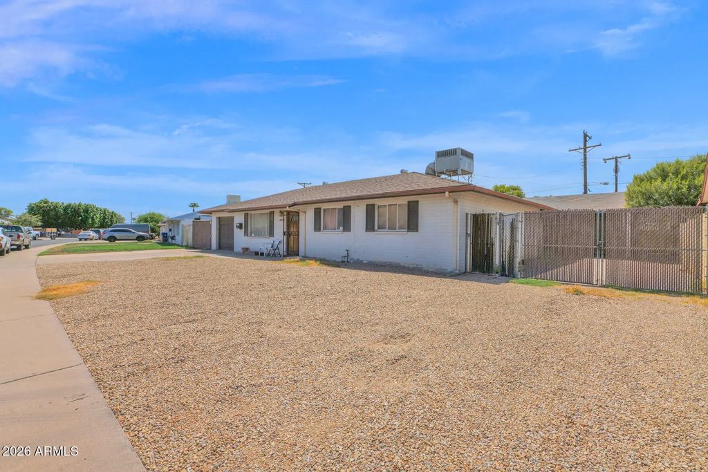 5838 N 64th Drive, Glendale