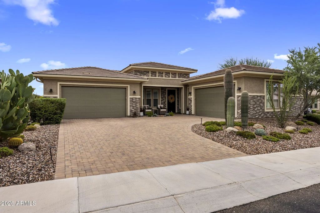 2933 E Daley Lane, Phoenix
