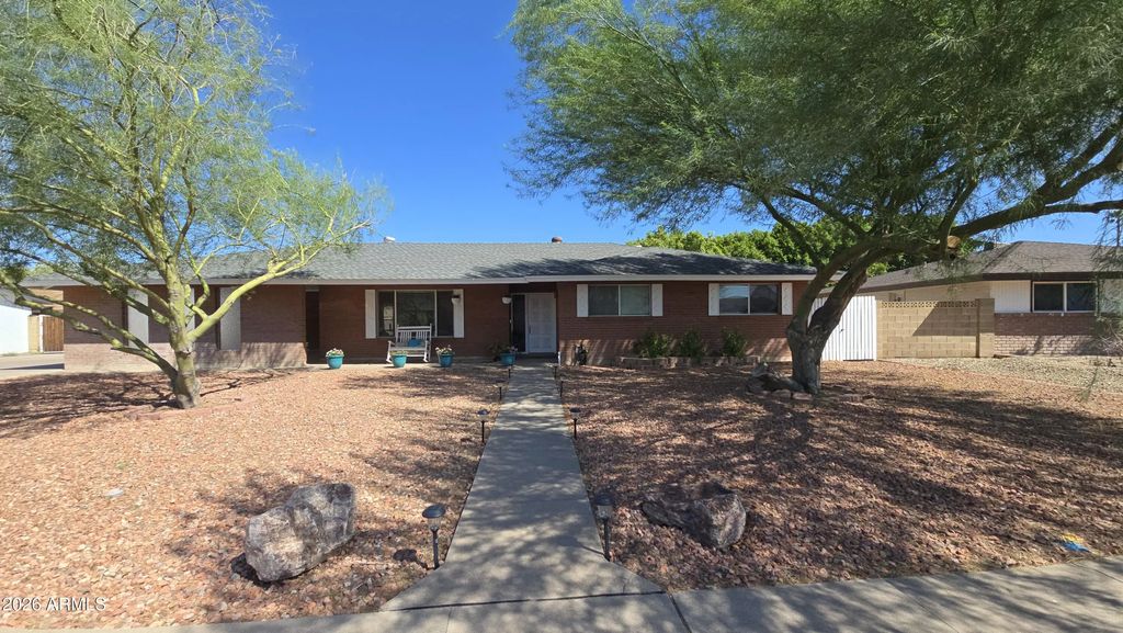 1746 E Greenway Street, Mesa