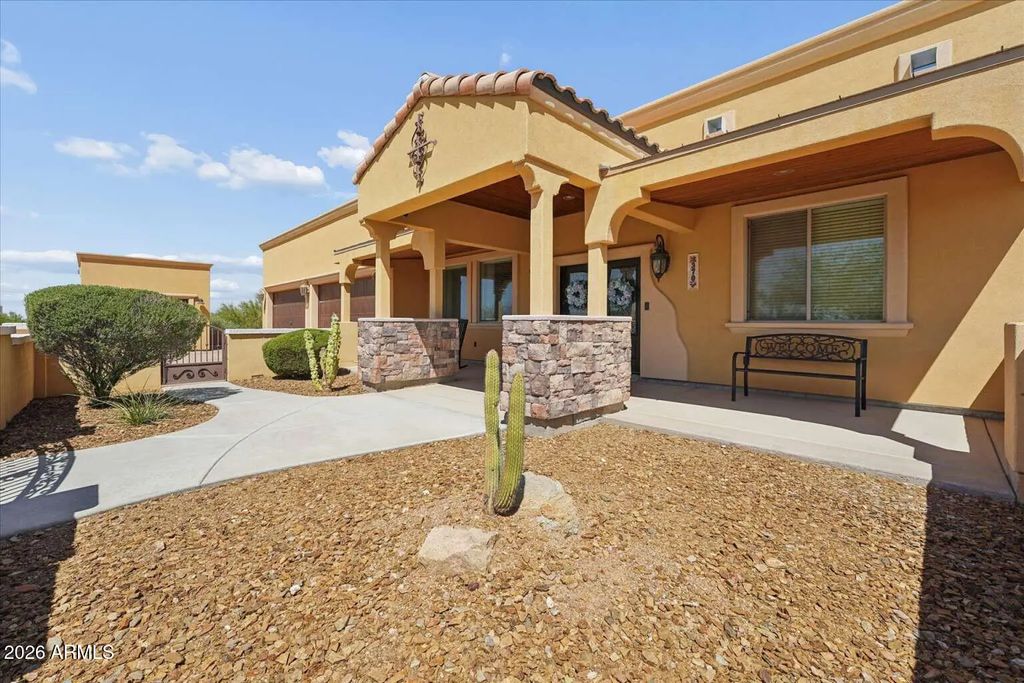 370 E Canyon Street, Apache Junction