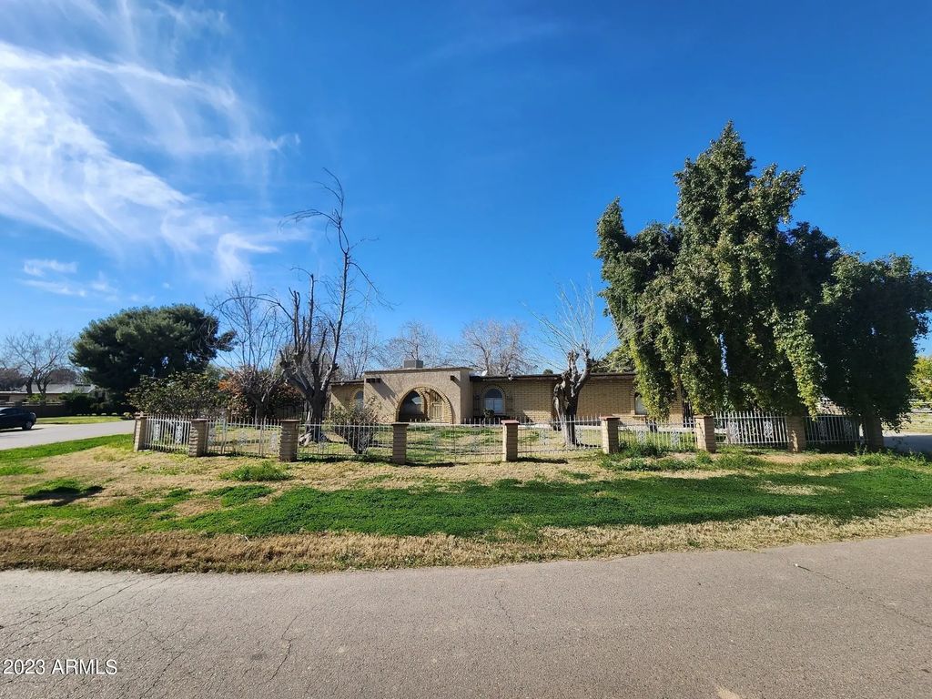 802 N Alzora Way, Tolleson
