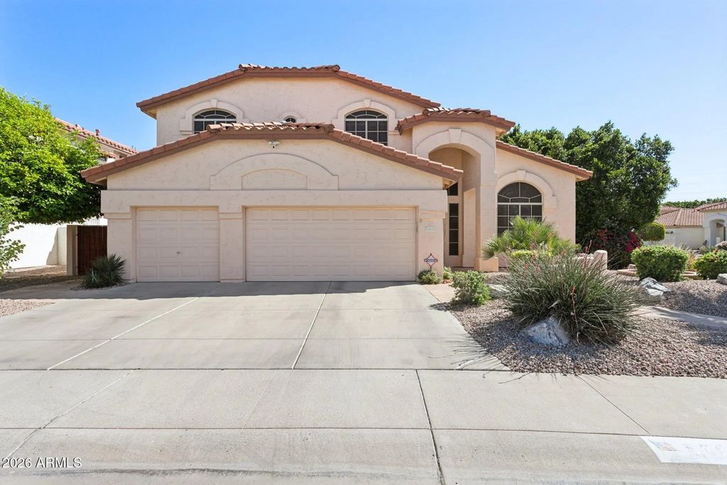 5851 W Charter Oak Road, Glendale