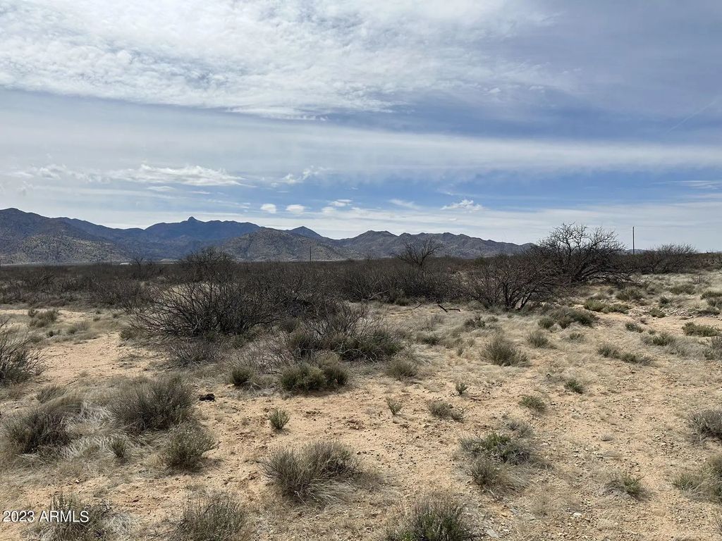 Bbb S Buckeye Apache B Road (unit 9), Bowie
