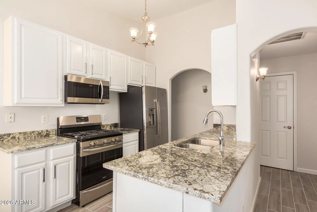 1851 E Carla Vista Drive, Gilbert