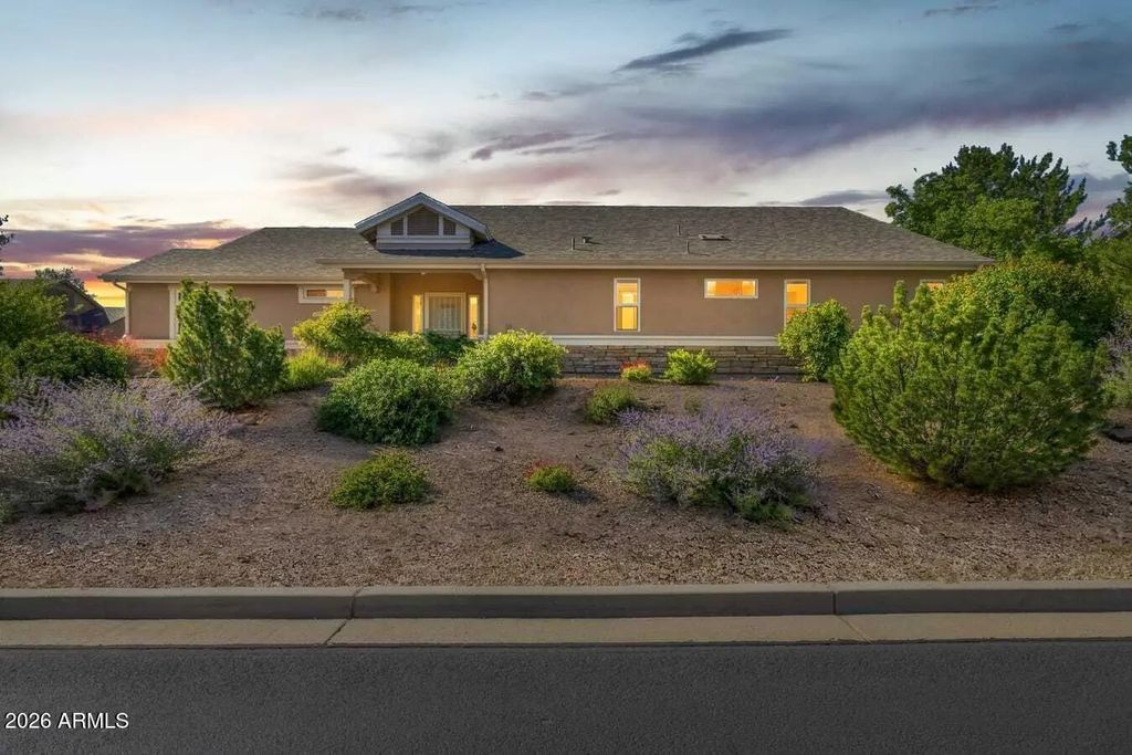 1677 St Andrews Way, Prescott