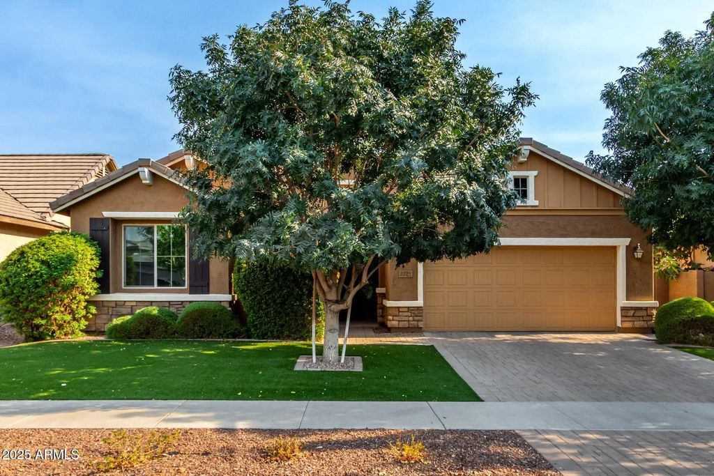 7229 E Plata Avenue, Mesa
