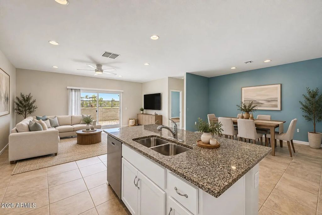 10056 S Saguaro Drive, Apache Junction