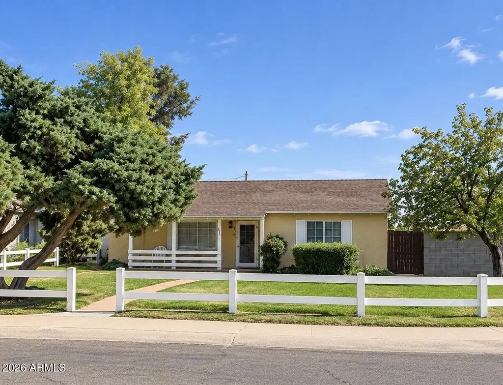 1833 E Roma Avenue, Phoenix
