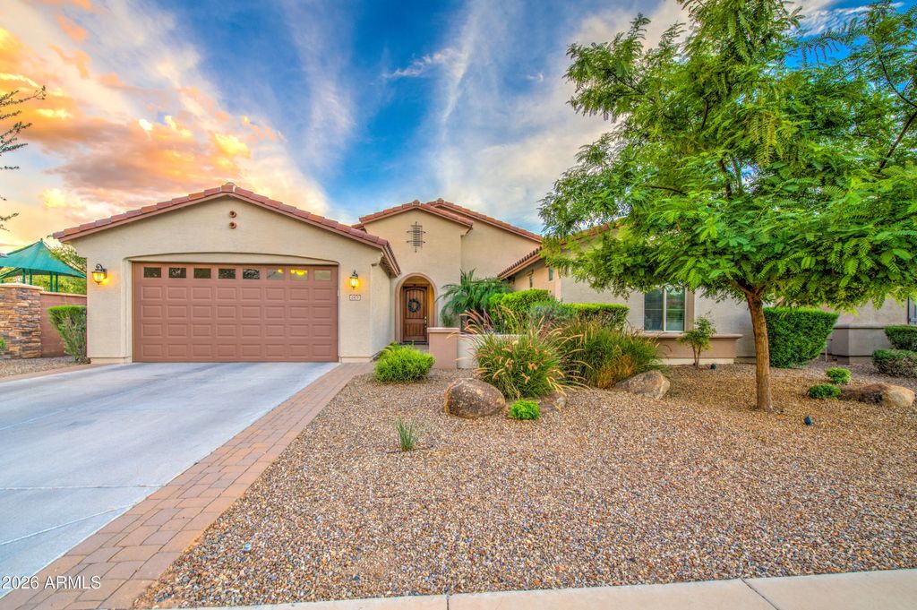 2471 E Crescent Way, Gilbert